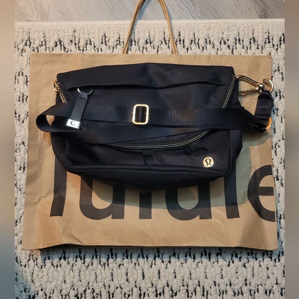 Lululemon Festival Bag 5L
